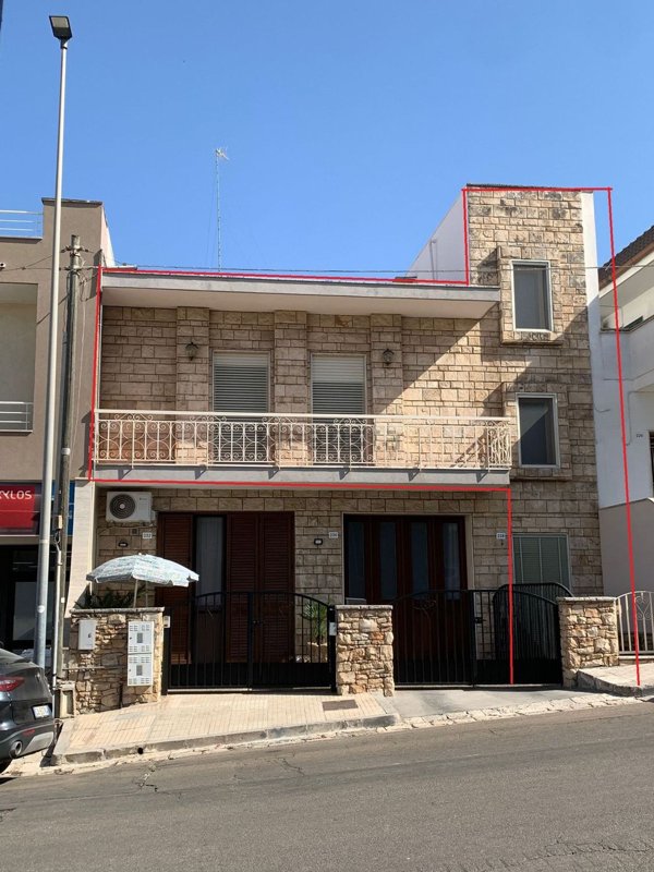 casa indipendente in vendita a Parabita