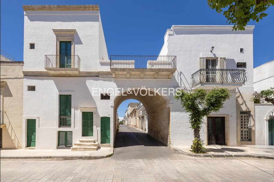 casa indipendente in vendita a Parabita