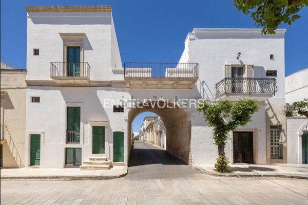 casa indipendente in vendita a Parabita