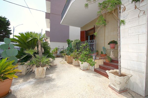 casa indipendente in vendita a Parabita