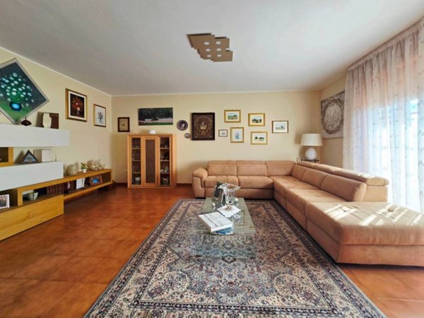 appartamento in vendita a Parabita