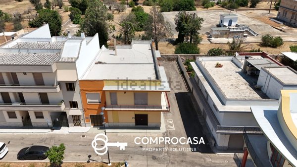 casa indipendente in vendita a Parabita