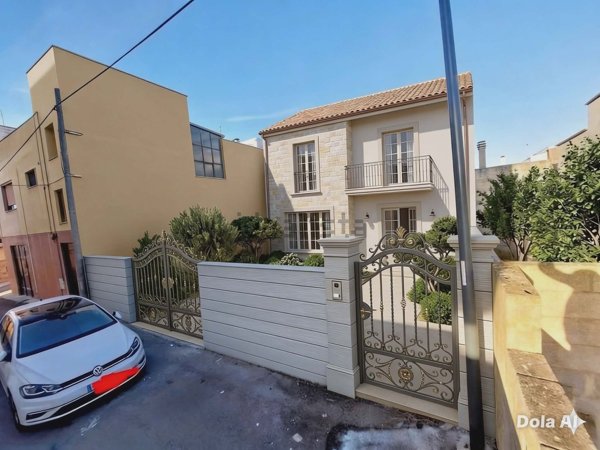 terreno edificabile in vendita a Parabita