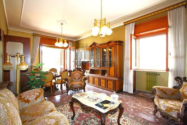 casa indipendente in vendita a Parabita