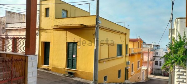 casa indipendente in vendita a Parabita