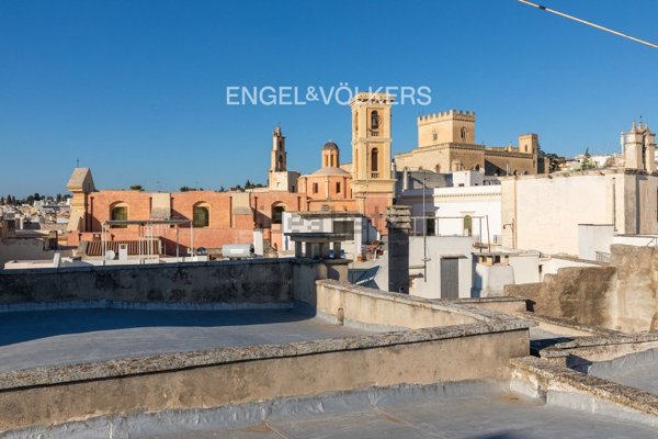 casa indipendente in vendita a Parabita
