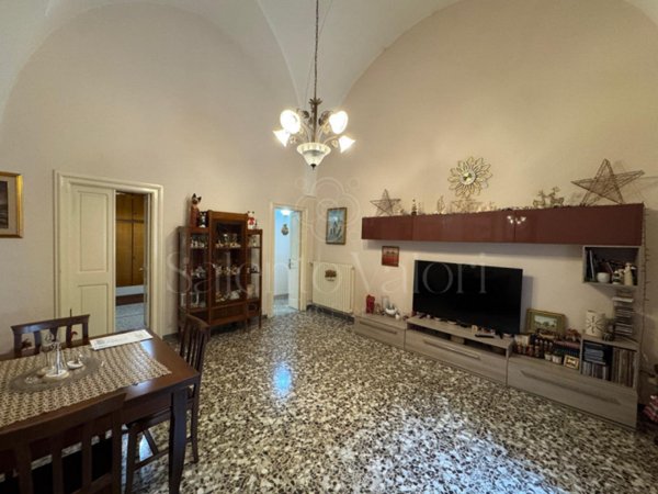 casa indipendente in vendita a Parabita