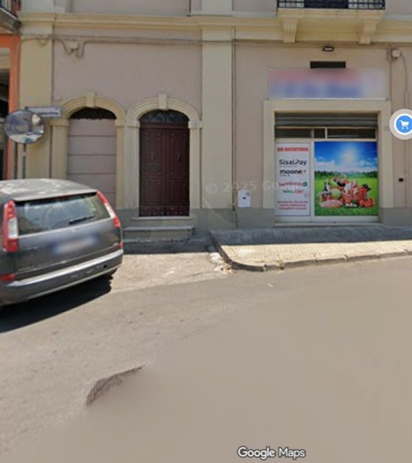 locale commerciale in vendita a Parabita