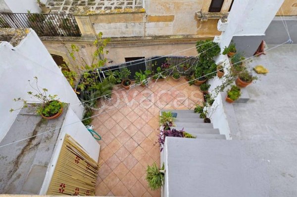 casa indipendente in vendita a Parabita