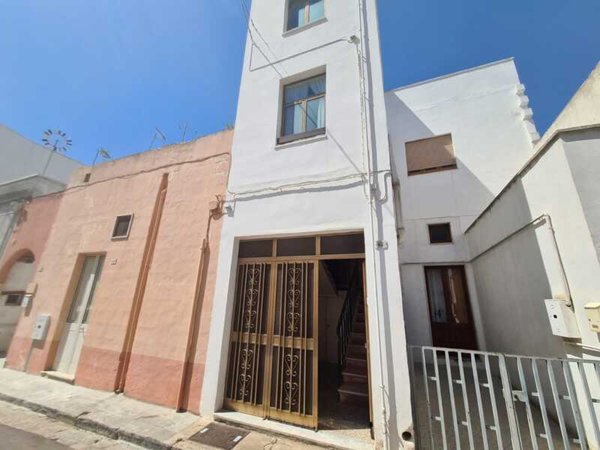 appartamento in vendita a Parabita