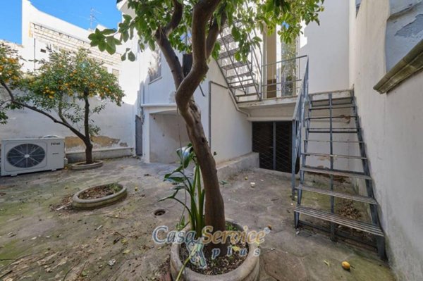 casa indipendente in vendita a Parabita