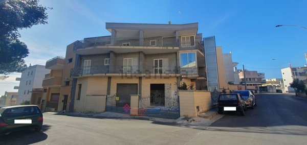 appartamento in vendita a Parabita