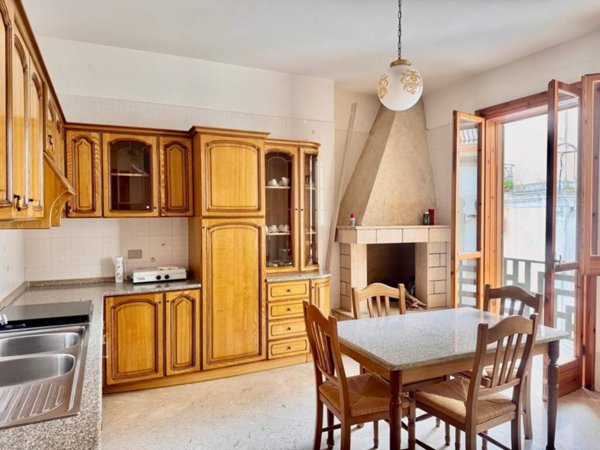 appartamento in vendita a Parabita