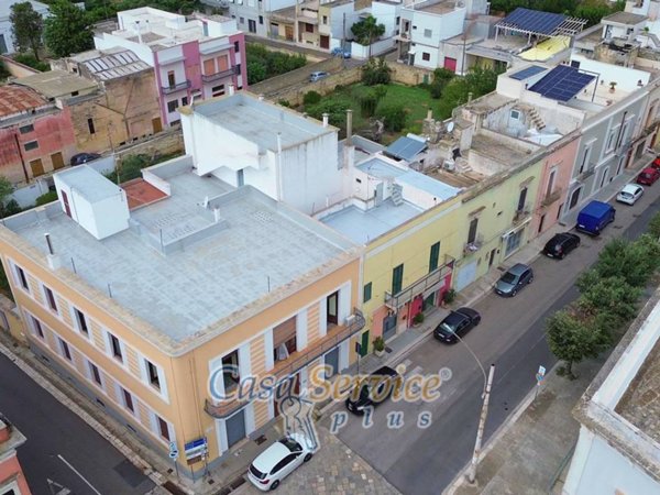 intera palazzina in vendita a Parabita