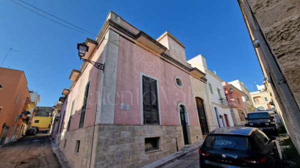 casa indipendente in vendita a Parabita