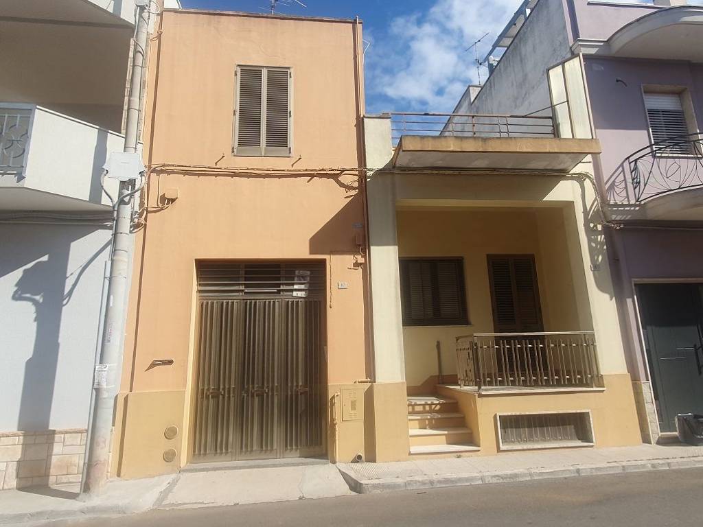 appartamento in vendita a Parabita