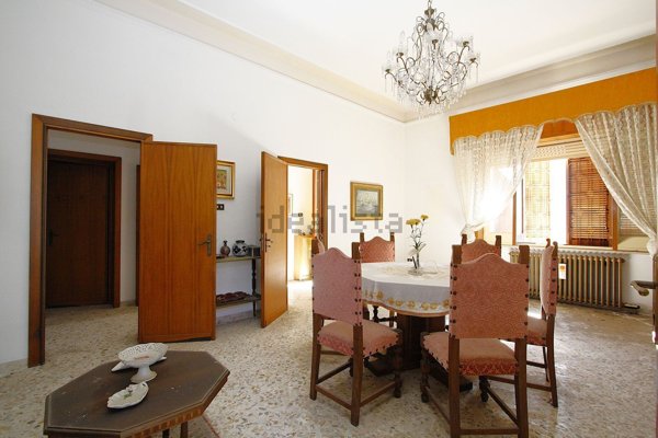 casa indipendente in vendita a Parabita