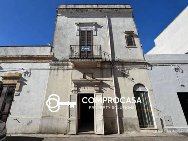 casa indipendente in vendita a Parabita