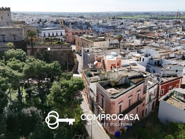 casa indipendente in vendita a Parabita