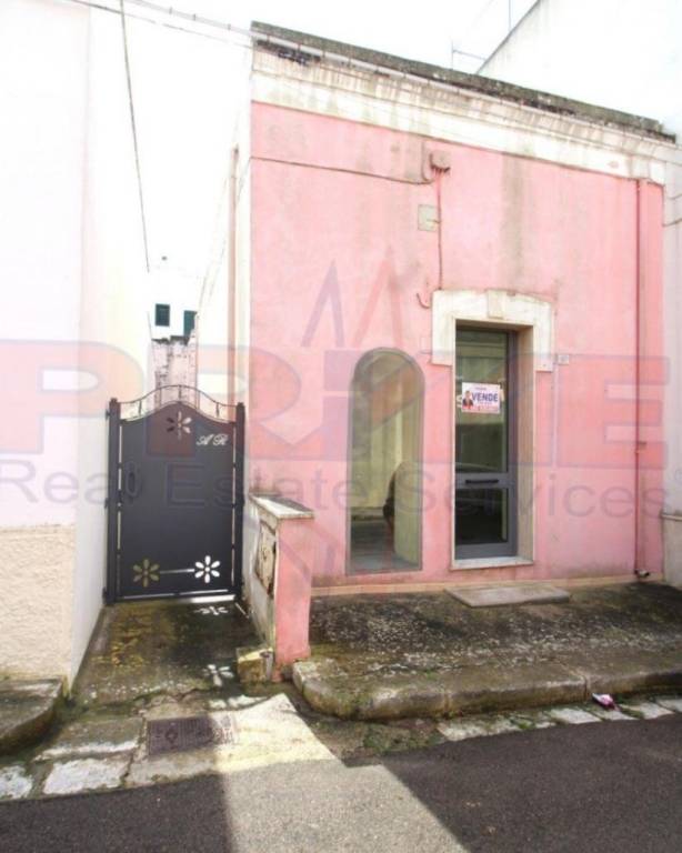 casa indipendente in vendita a Parabita