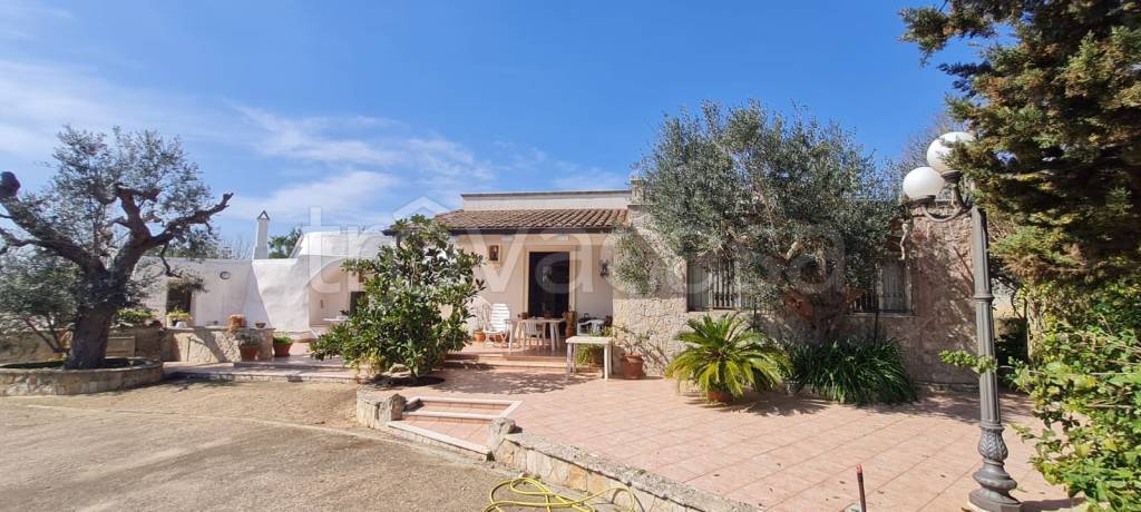 casa indipendente in vendita a Parabita