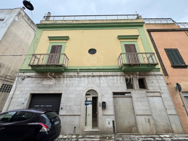 casa indipendente in vendita a Parabita