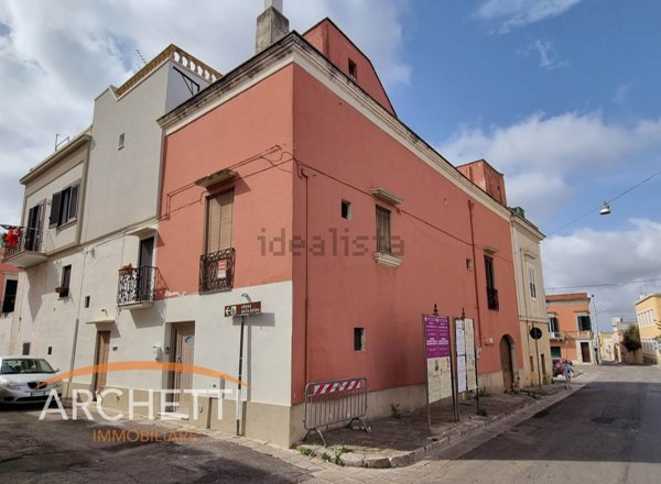 casa indipendente in vendita a Parabita