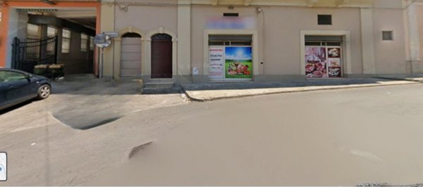 locale commerciale in vendita a Parabita