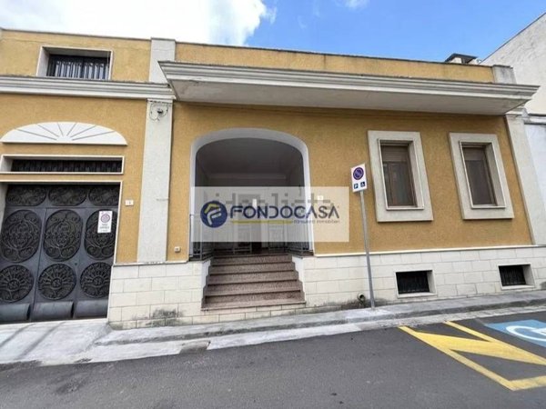 casa indipendente in vendita a Parabita