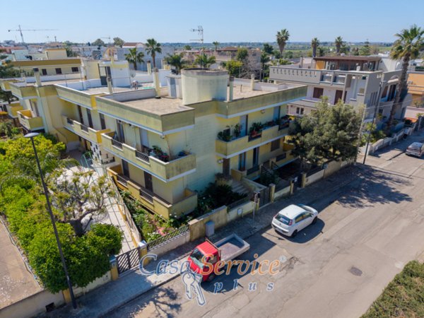 casa indipendente in vendita a Parabita