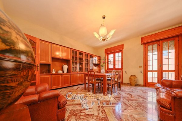 casa indipendente in vendita a Parabita