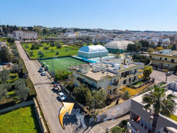 casa indipendente in vendita a Parabita