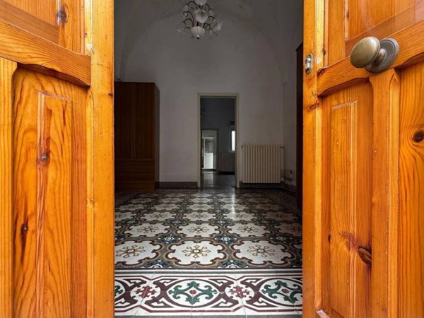casa indipendente in vendita a Parabita