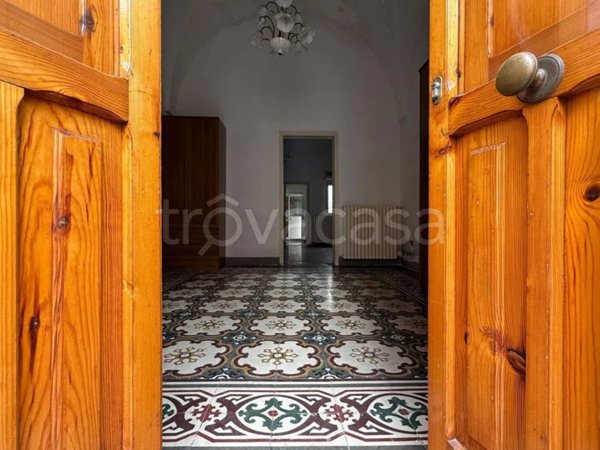 casa indipendente in vendita a Parabita