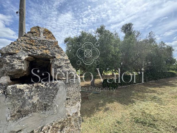 casa indipendente in vendita a Parabita