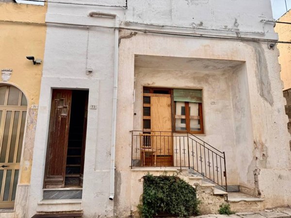 casa indipendente in vendita a Parabita
