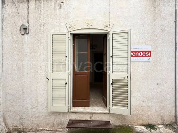 casa indipendente in vendita a Parabita