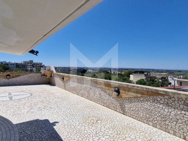 casa indipendente in vendita a Parabita