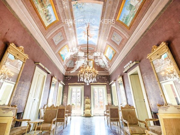 intera palazzina in vendita a Parabita