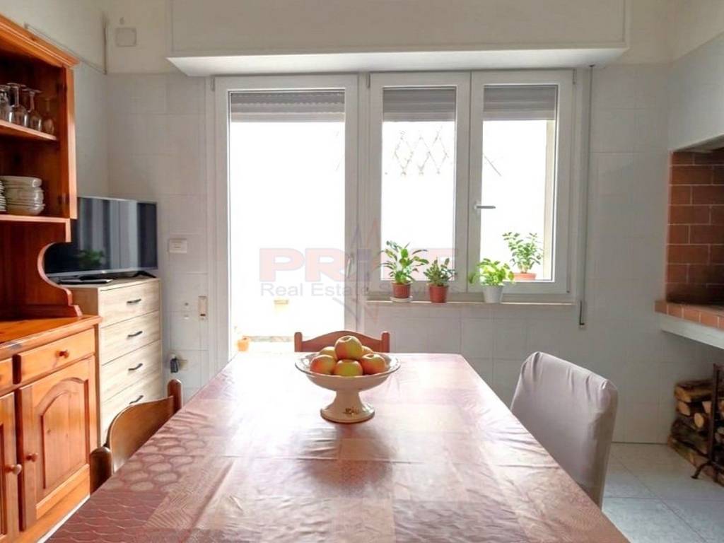 casa indipendente in vendita a Parabita