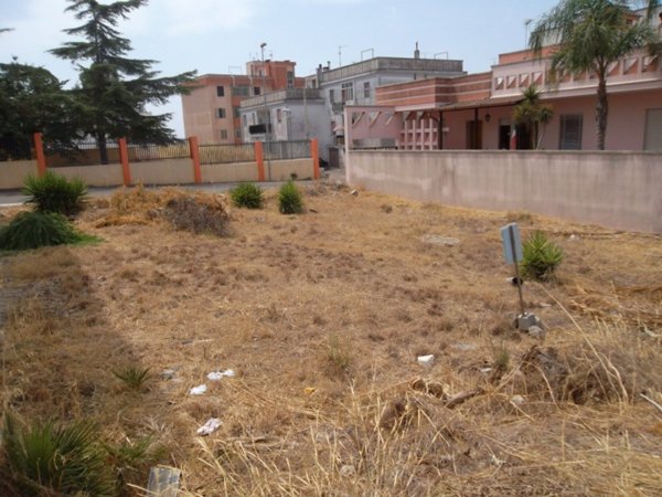 terreno edificabile in vendita a Parabita
