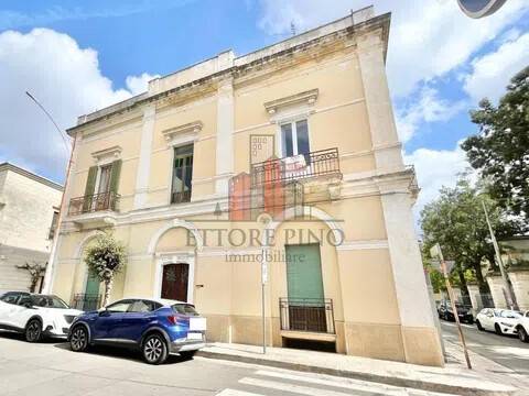 casa indipendente in vendita a Parabita