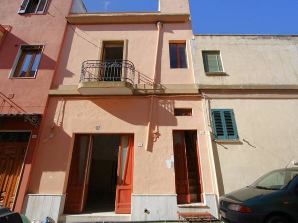 casa indipendente in vendita a Parabita