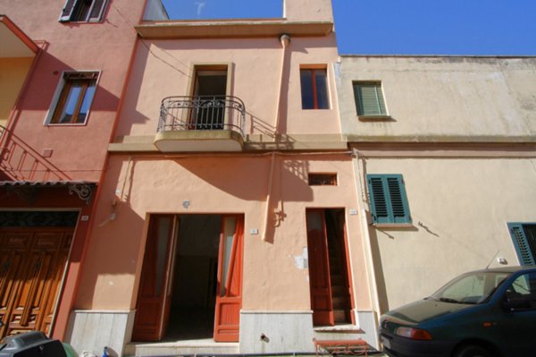 casa indipendente in vendita a Parabita