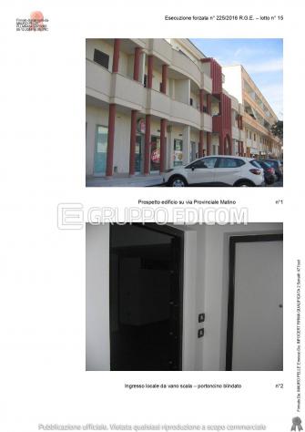 locale commerciale in vendita a Parabita
