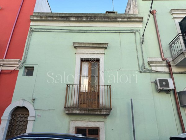 casa indipendente in vendita a Parabita
