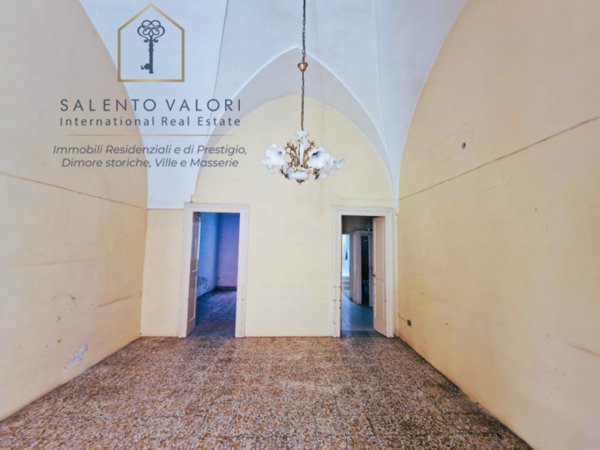 casa indipendente in vendita a Parabita
