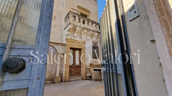 casa indipendente in vendita a Parabita