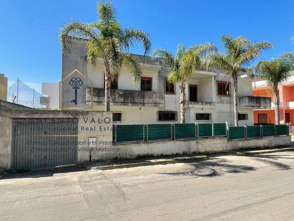 casa indipendente in vendita a Parabita