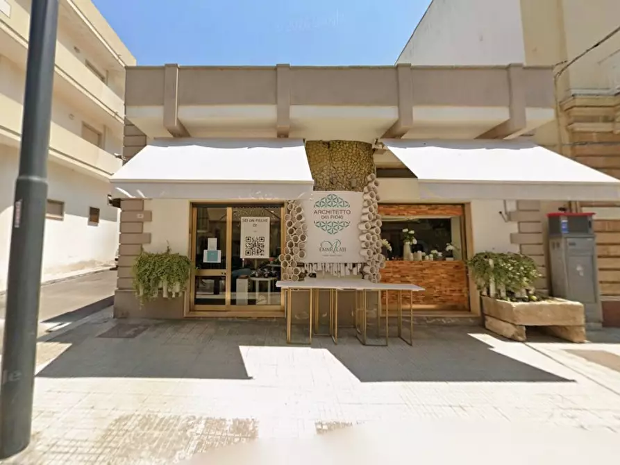 negozio in vendita a Parabita